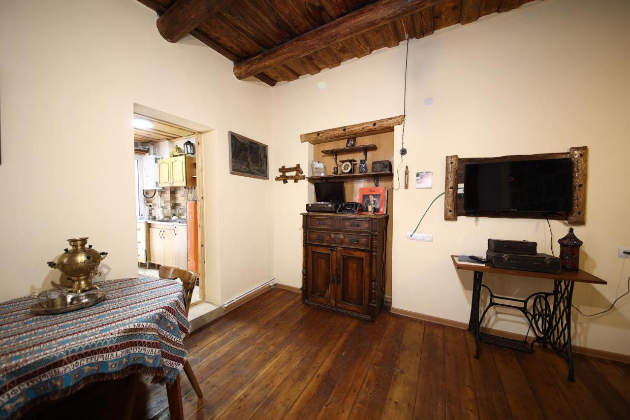 Alashkert Guesthouse ,Ալաշկերտ Հյուրատուն Gjumri Exteriör bild